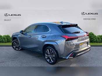 Used Lexus UX 2022 for sale - 76675314: Photo