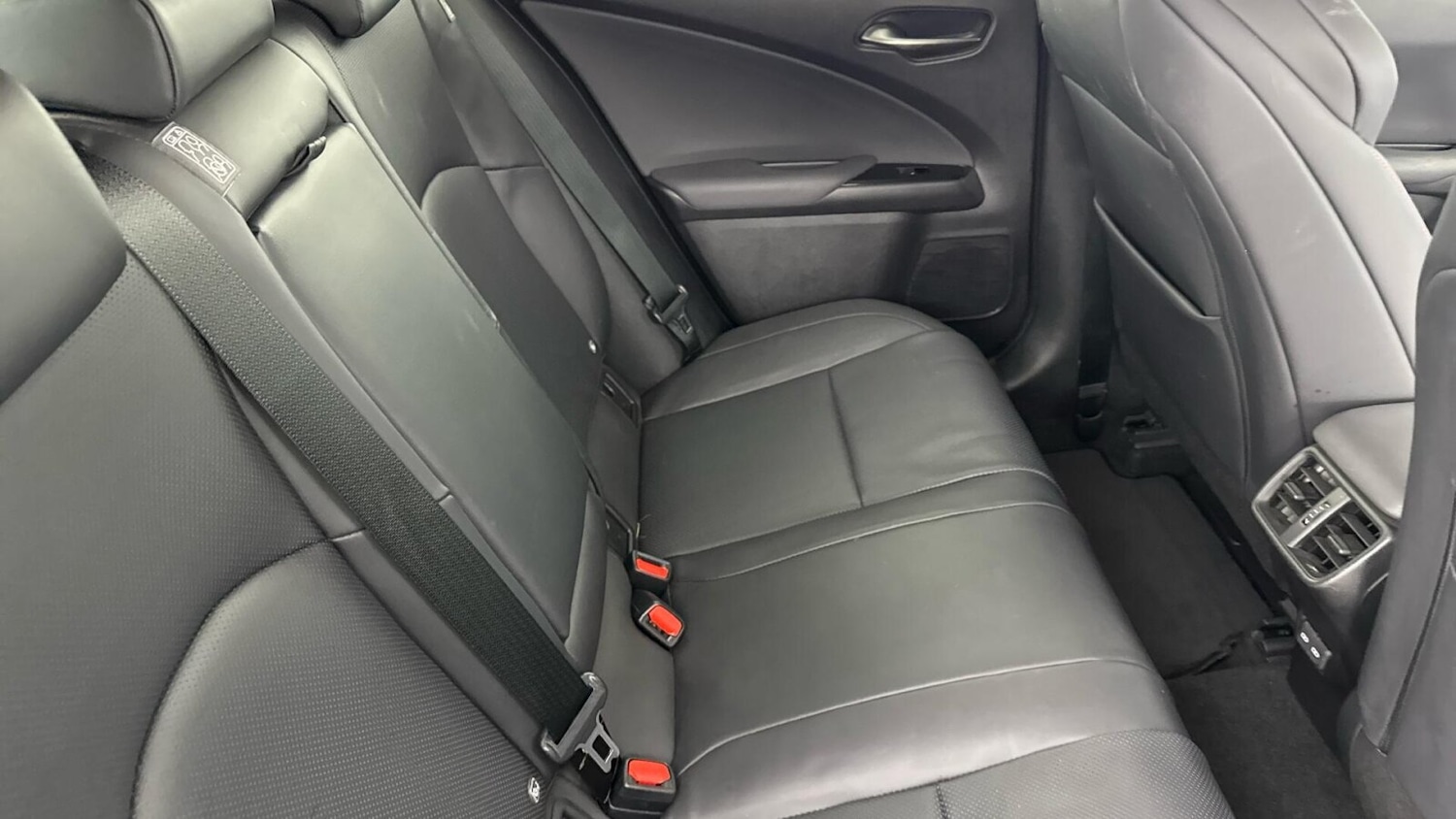 Used Lexus UX 2022 for sale - 76750419: Photo 11