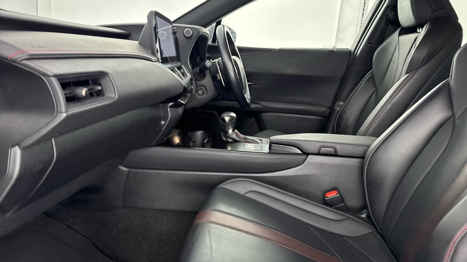 Used Lexus UX 2022 for sale - 76750419: Photo 8