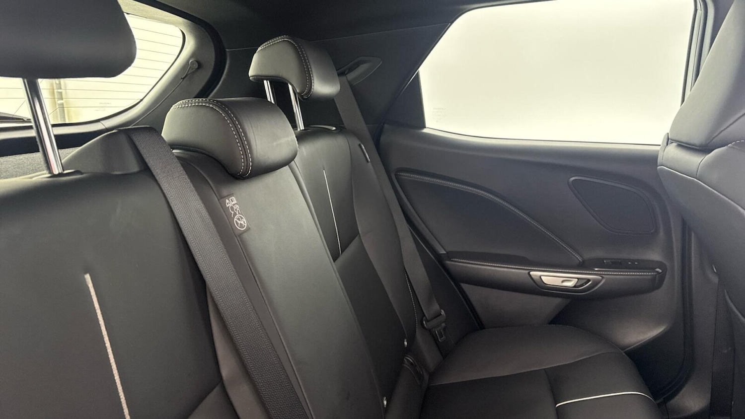 Used Lexus LBX 2024 for sale - 77025964: Photo 14