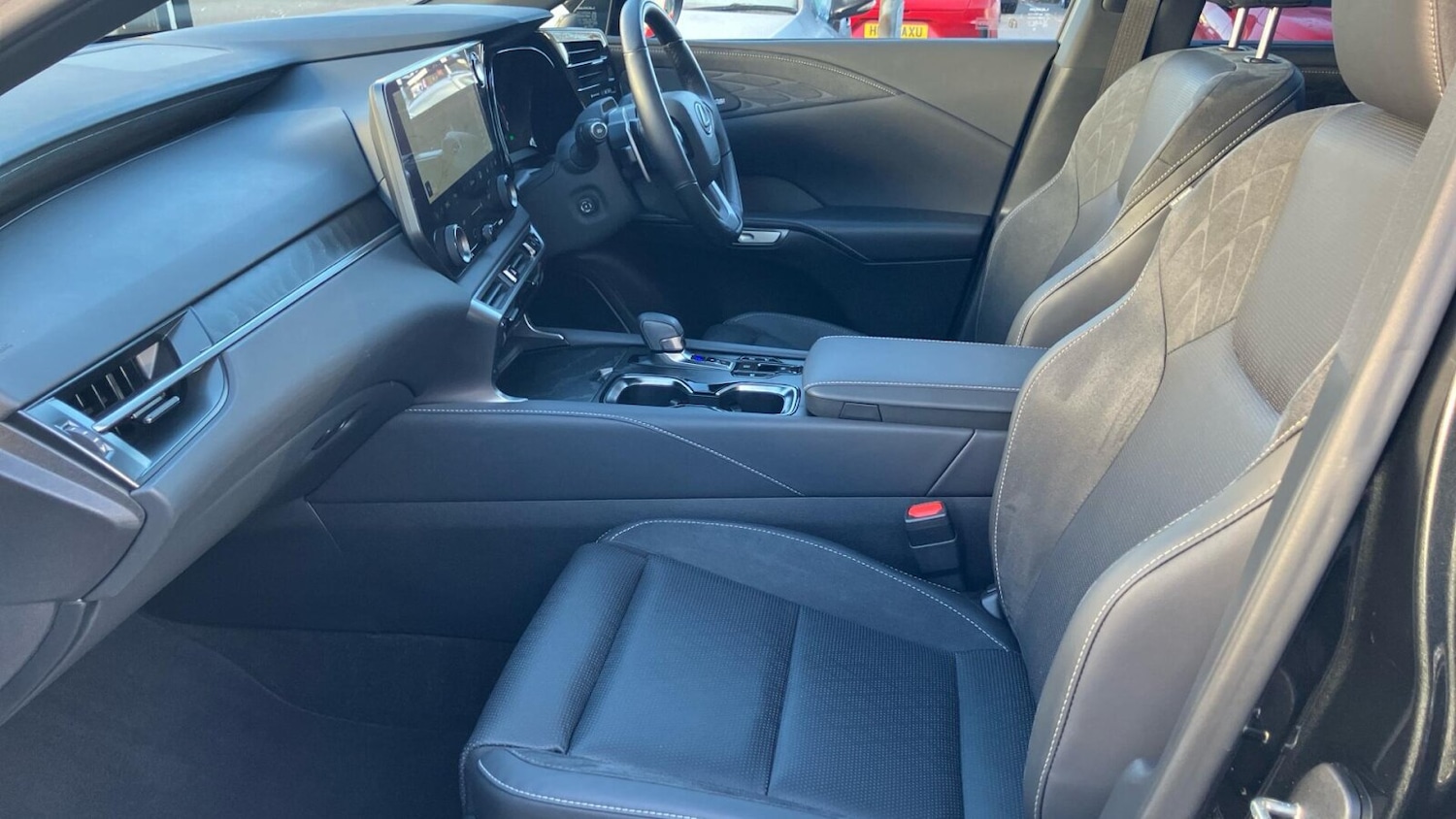 Used Lexus RX 2024 for sale - 76677140: Photo 6