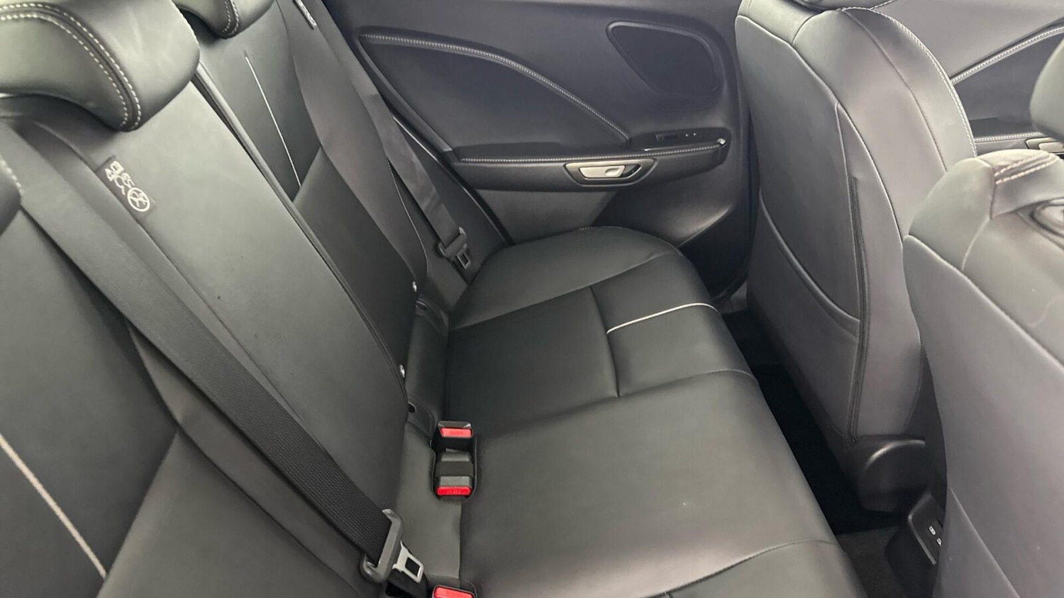 Used Lexus LBX 2024 for sale - 77725547: Photo 13