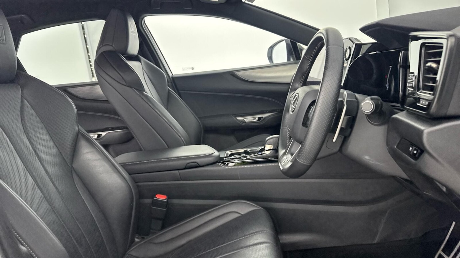 Used Lexus NX 2024 for sale - 76750403: Photo 15