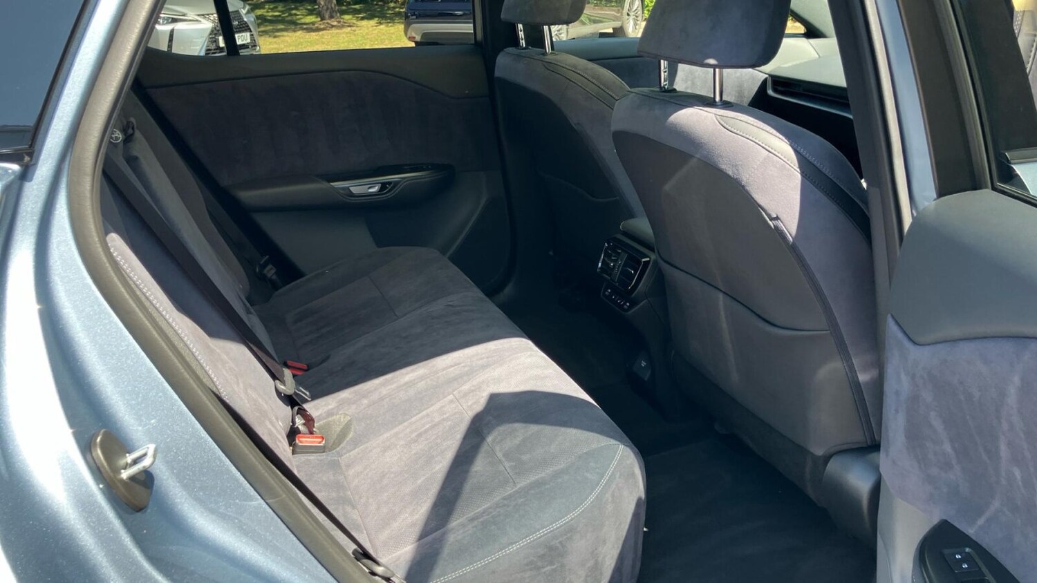 Used Lexus RZ 2025 for sale - 76680478: Photo 11