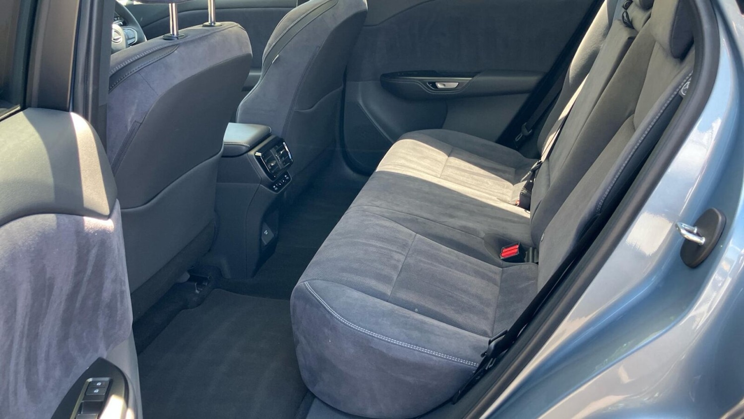 Used Lexus RZ 2025 for sale - 76680478: Photo 16