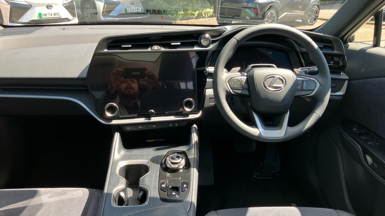 Used Lexus RZ 2025 for sale - 76680478: Photo 9