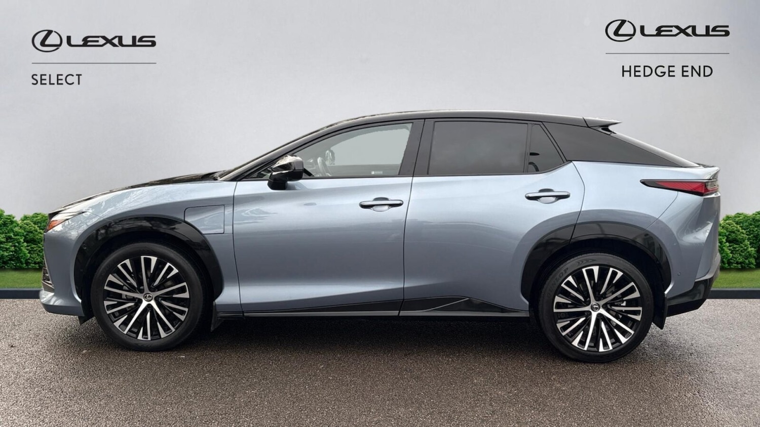 Used Lexus RZ 2023 for sale - 78004895: Photo 6