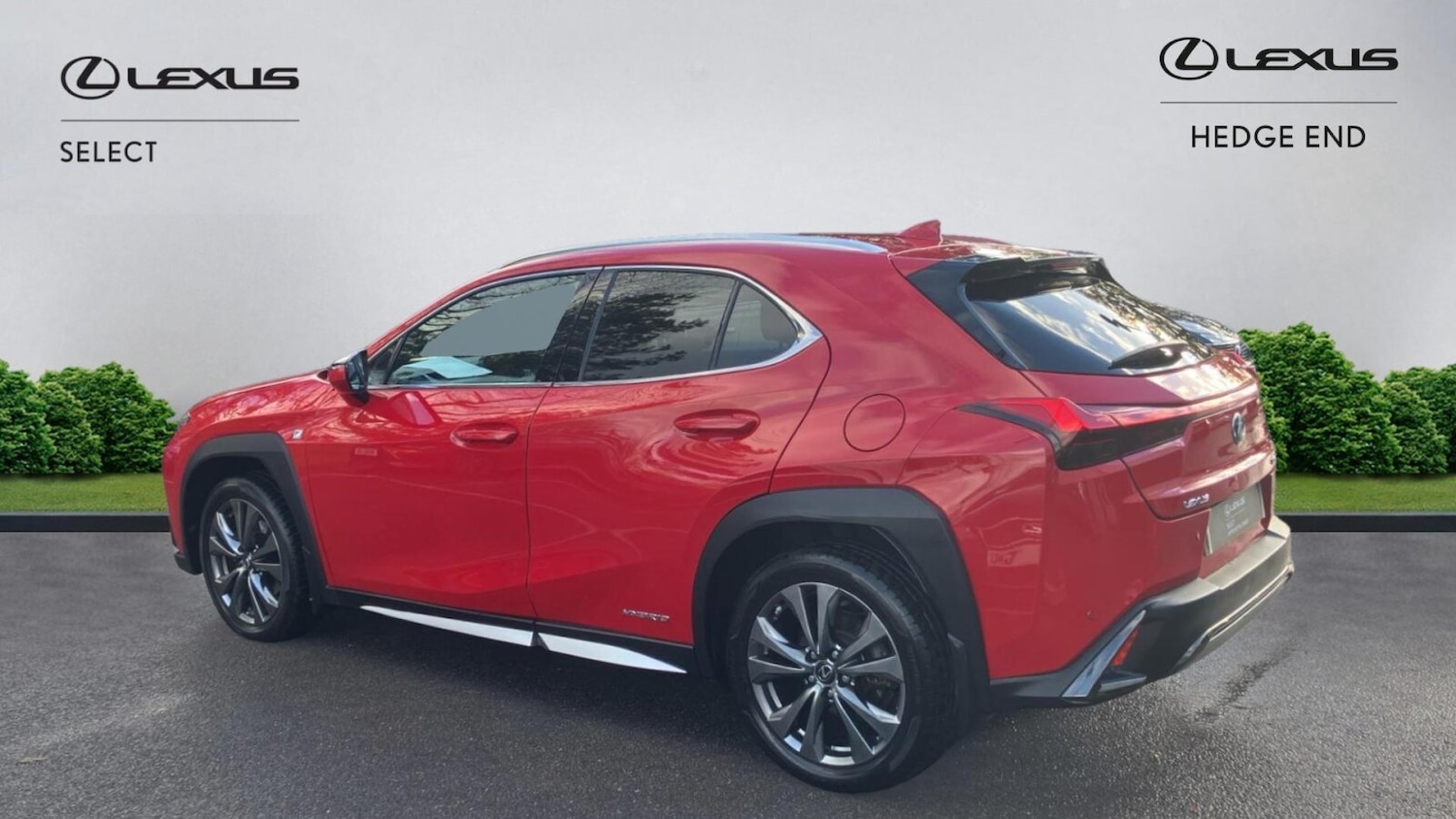 Used Lexus UX 2019 for sale - 76673836: Photo 2