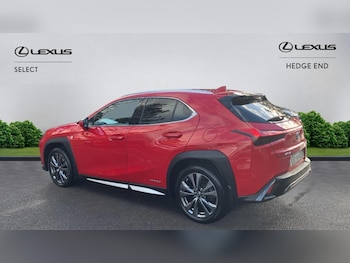 Used Lexus UX 2019 for sale - 76673836: Photo