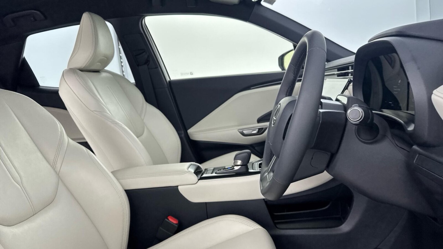 Used Lexus LBX 2025 for sale - 77725549: Photo 17