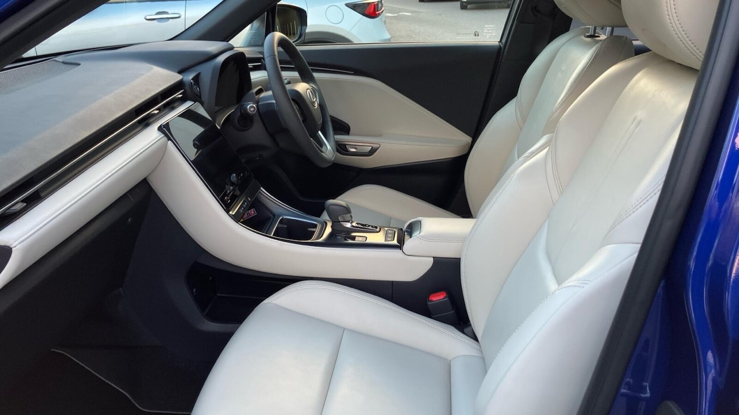 Used Lexus LBX 2024 for sale - 77918532: Photo 10