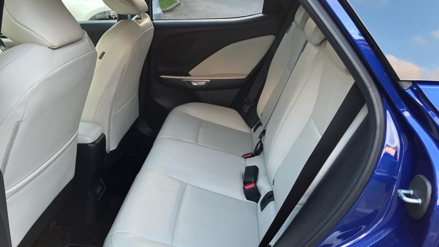 Used Lexus LBX 2024 for sale - 77918532: Photo 18