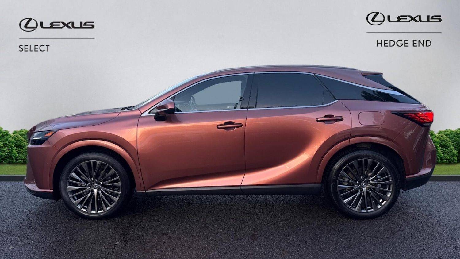 Used Lexus RX 2023 for sale - 76675911: Photo 3