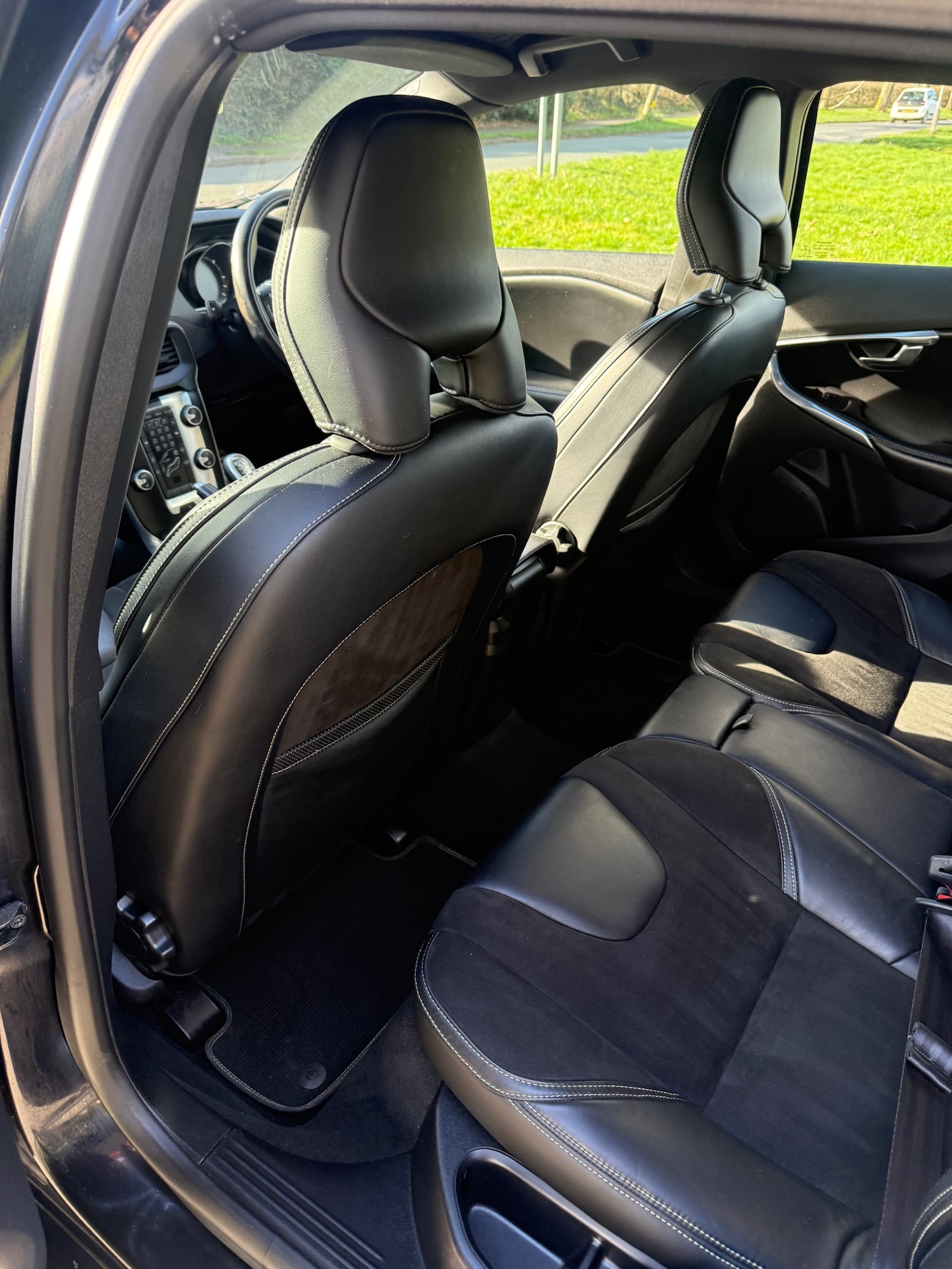 Used Volvo V40 2013 for sale - 78003926: Photo 17