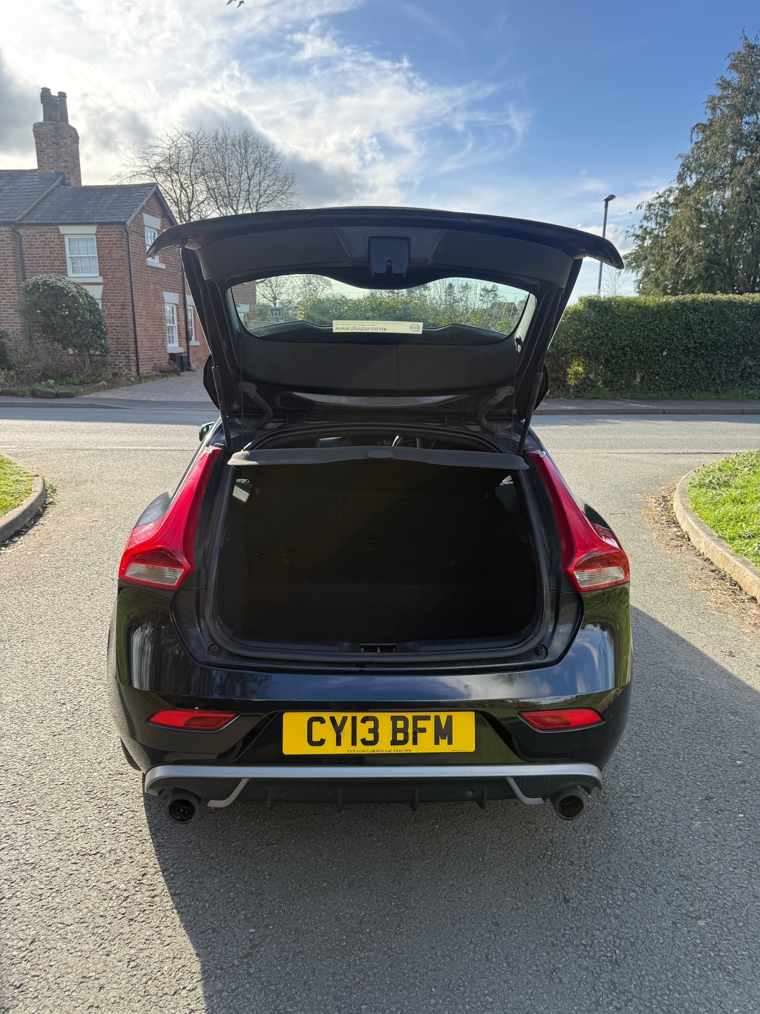 Used Volvo V40 2013 for sale - 78003926: Photo 20