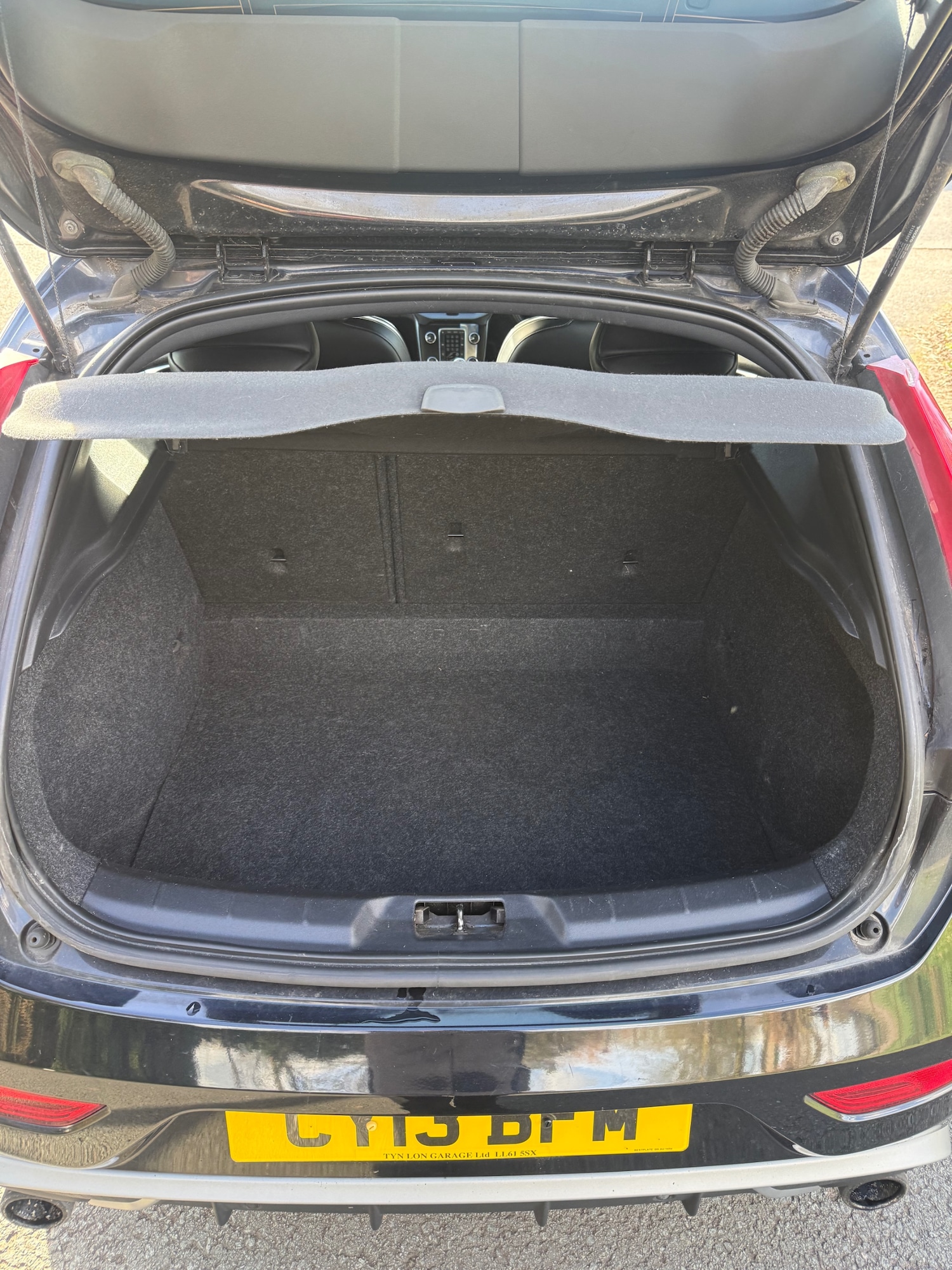 Used Volvo V40 2013 for sale - 78003926: Photo 21