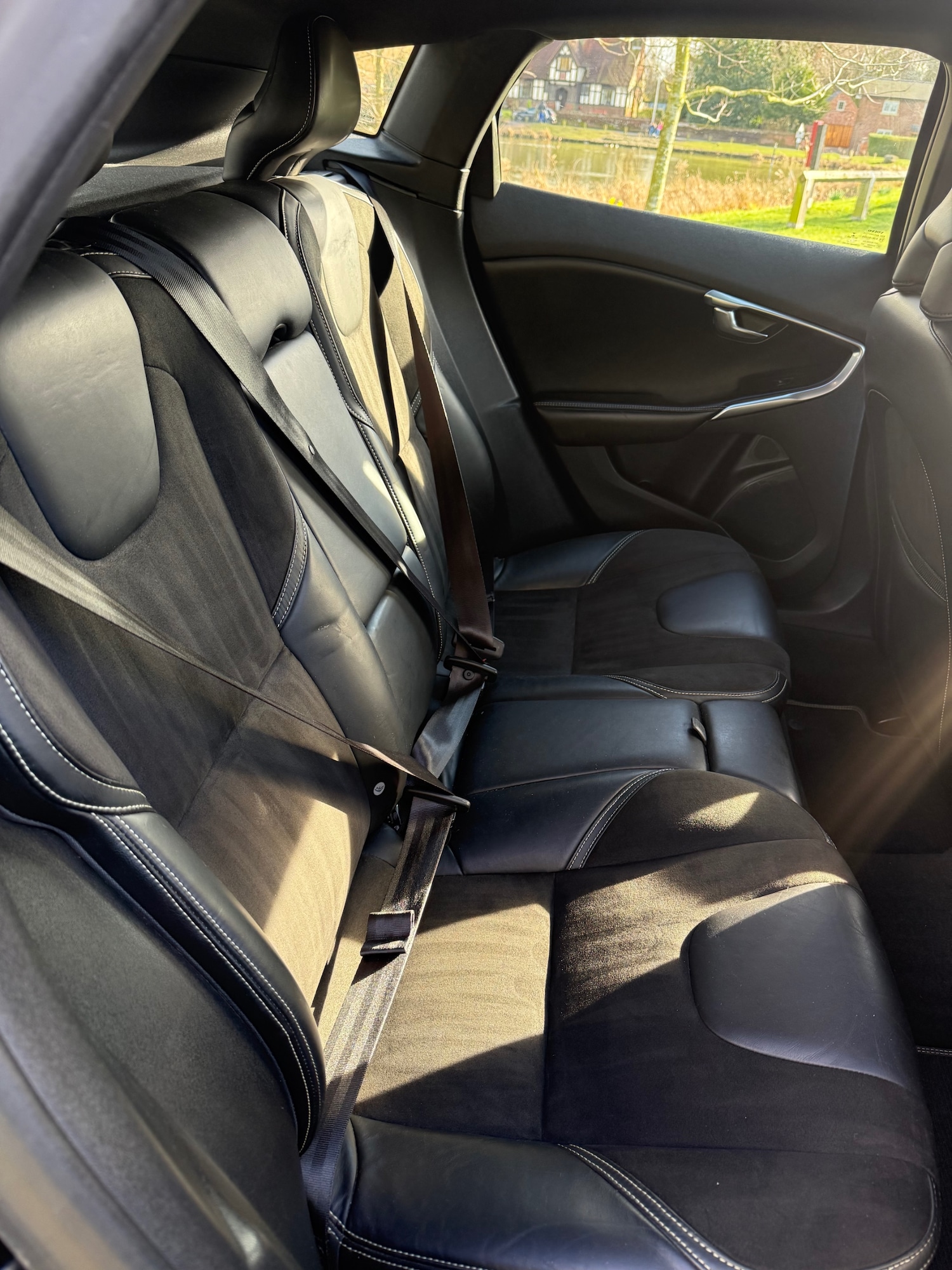 Used Volvo V40 2013 for sale - 78003926: Photo 24