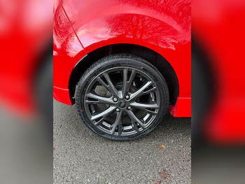 Used Ford Fiesta 2017 for sale - 77350420: Photo