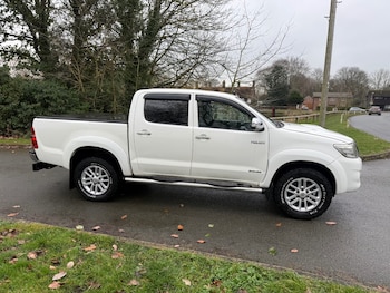 Used Toyota Hilux 2013 for sale - 77504504: Photo