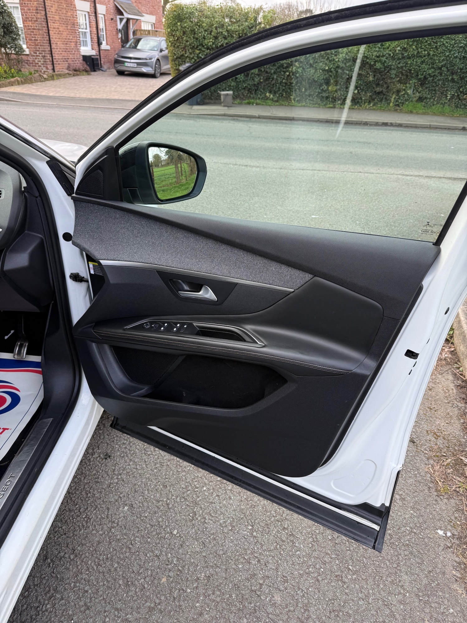 Used Peugeot 3008 2018 for sale - 77904213: Photo 27