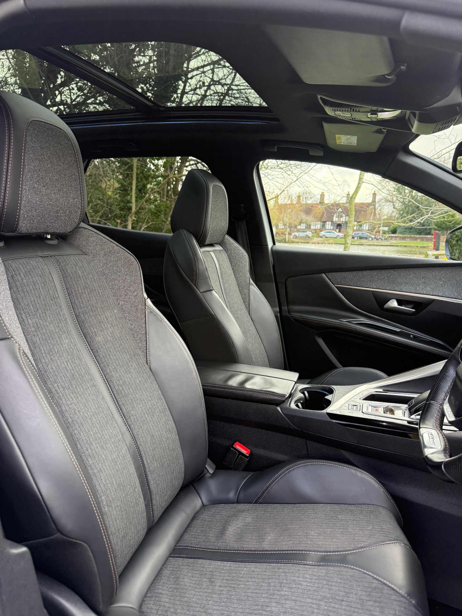 Used Peugeot 3008 2018 for sale - 77904213: Photo 29