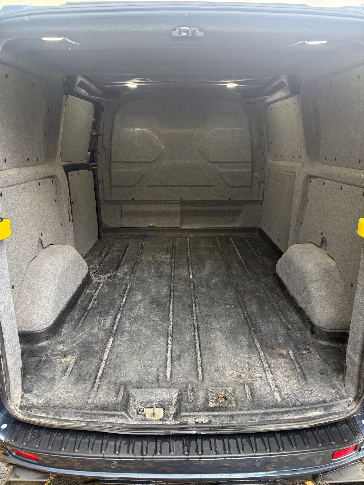 Used Ford Transit Custom 2018 for sale - 77350425: Photo 23