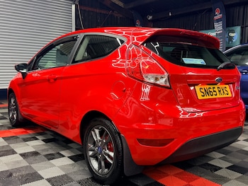 Used Ford Fiesta 2015 for sale - 76709675: Photo