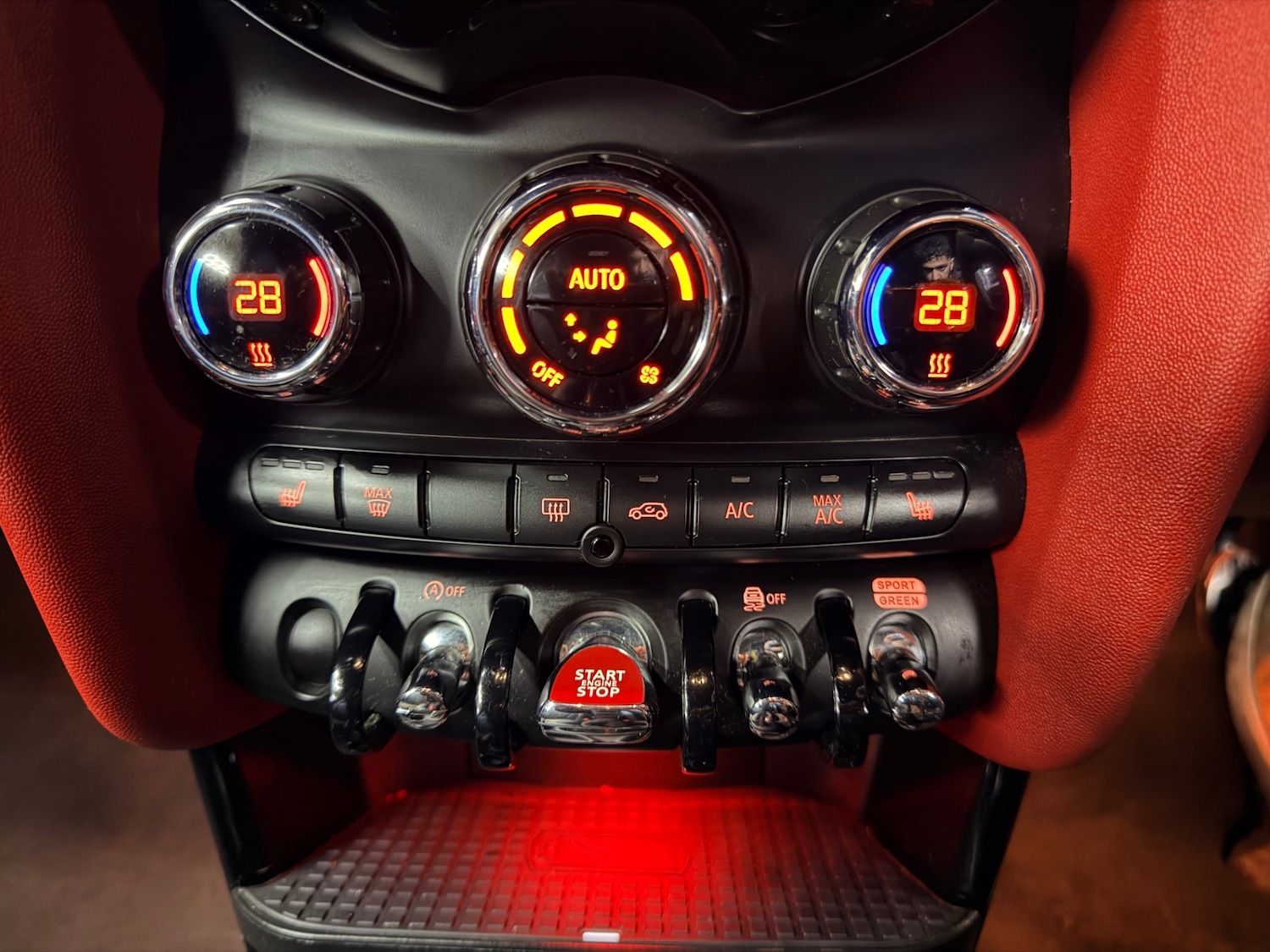 Used MINI Hatch 2019 for sale - 77791065: Photo 32