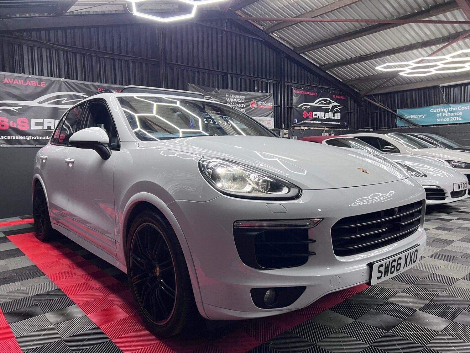 Used Porsche Cayenne 2016 for sale - 76374111: Photo 27