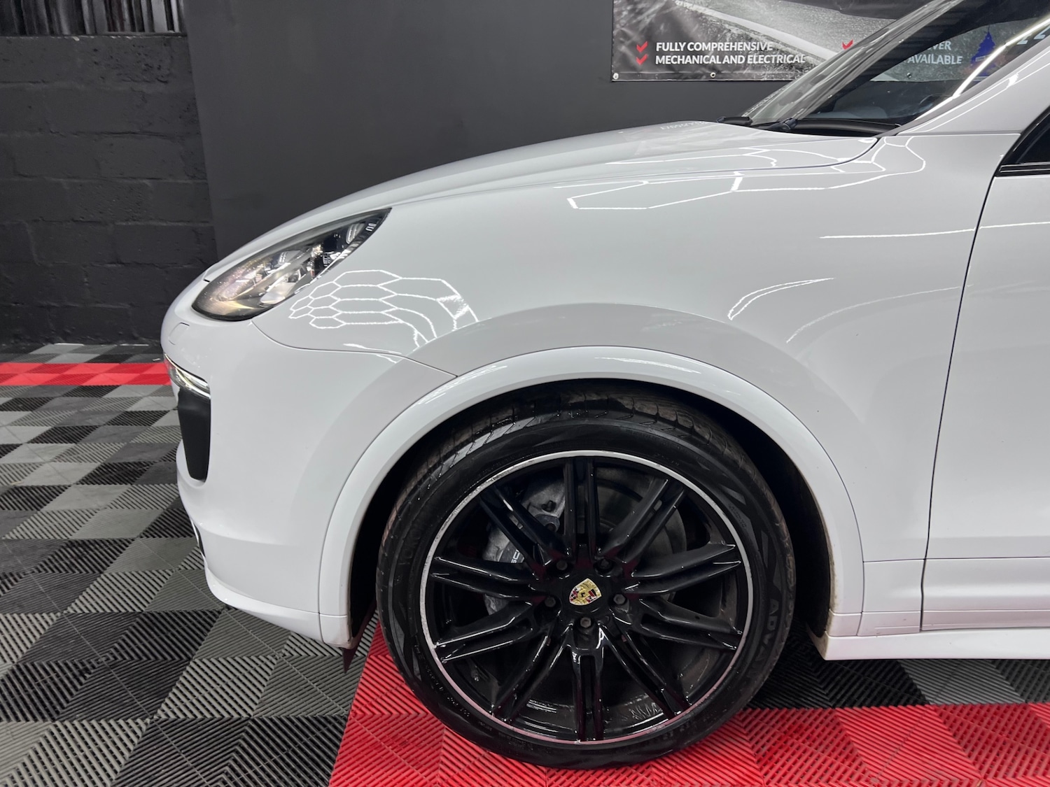 Used Porsche Cayenne 2016 for sale - 76374111: Photo 7