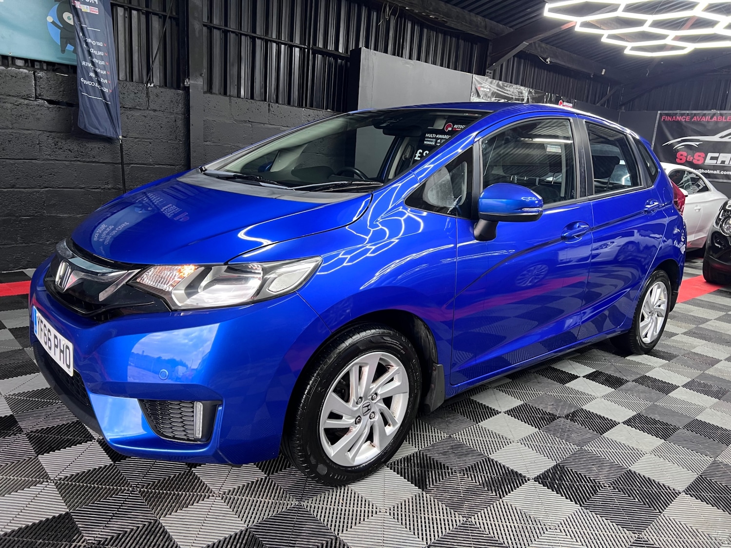 Used Honda Jazz 2016 for sale - 76488537: Photo 12