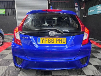 Used Honda Jazz 2016 for sale - 76488537: Photo