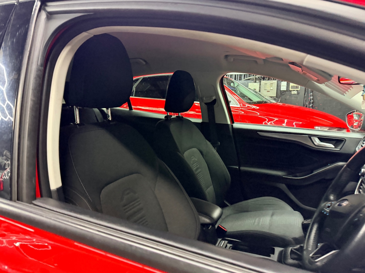 Used Ford Focus 2020 for sale - 77342934: Photo 15