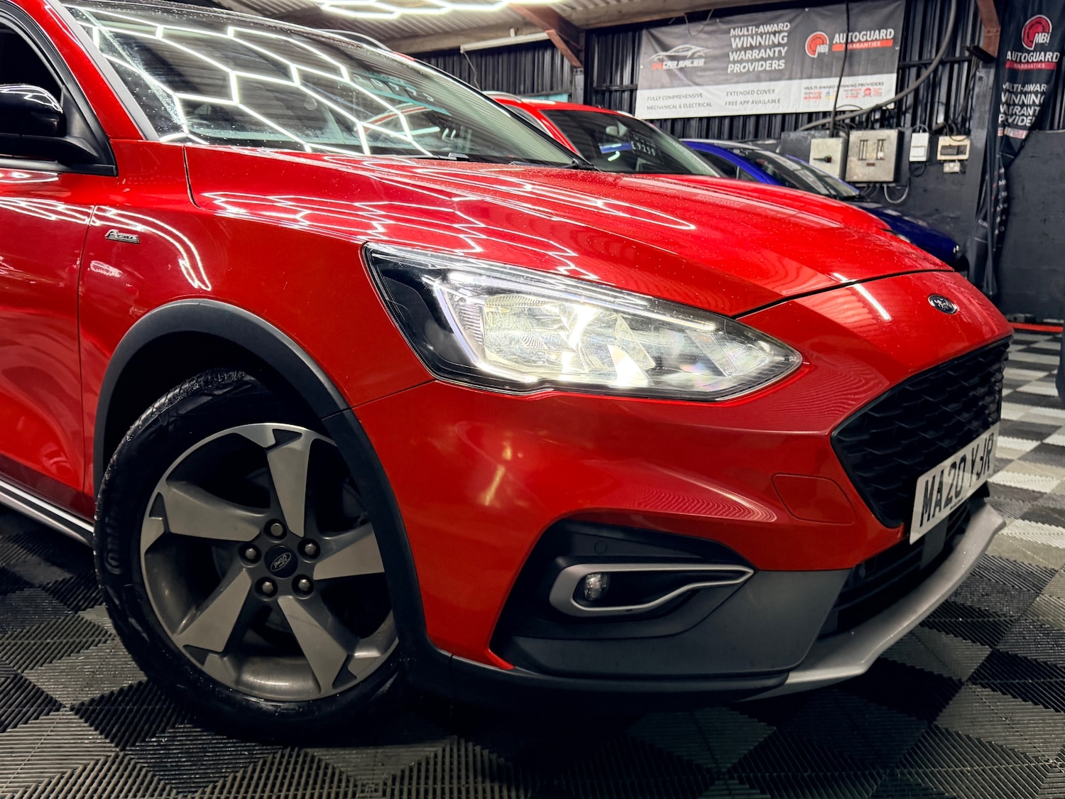 Used Ford Focus 2020 for sale - 77342934: Photo 3