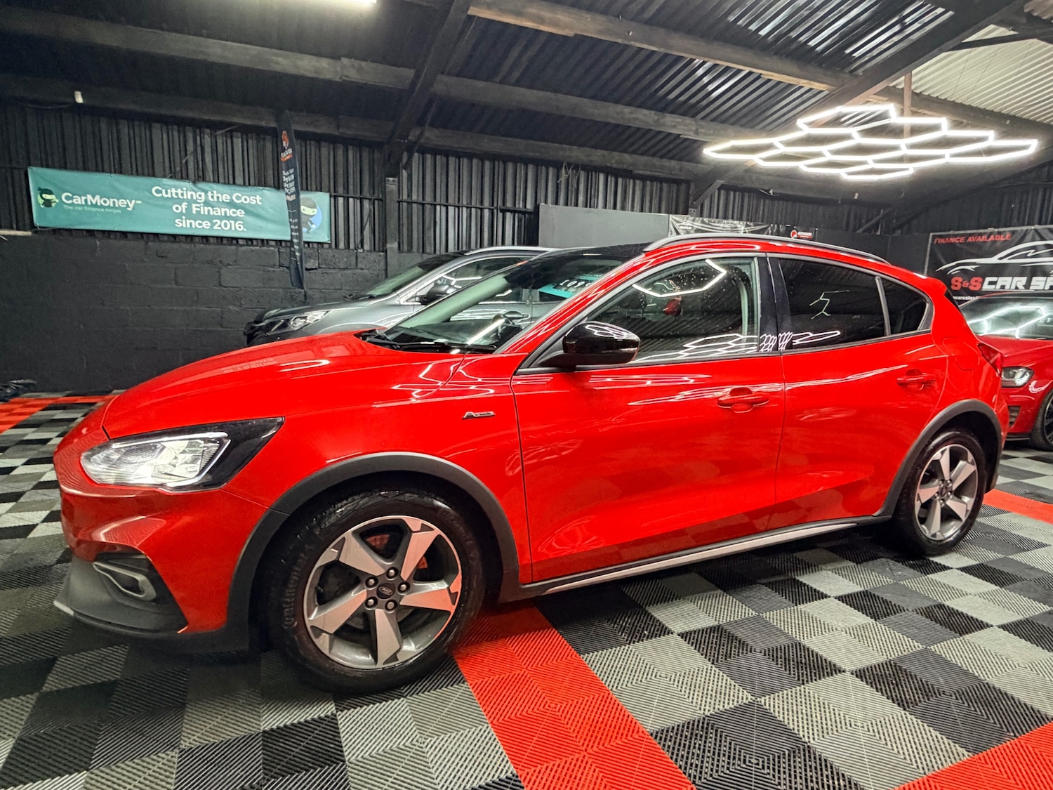 Used Ford Focus 2020 for sale - 77342934: Photo 6