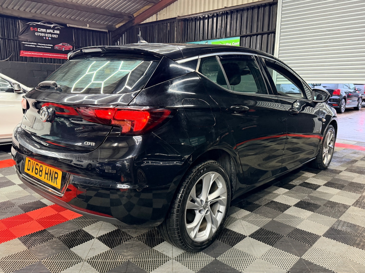 Used Vauxhall Astra 2018 for sale - 77501241: Photo 10