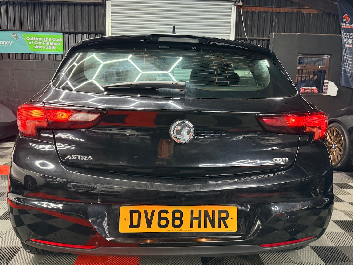 Used Vauxhall Astra 2018 for sale - 77501241: Photo 9