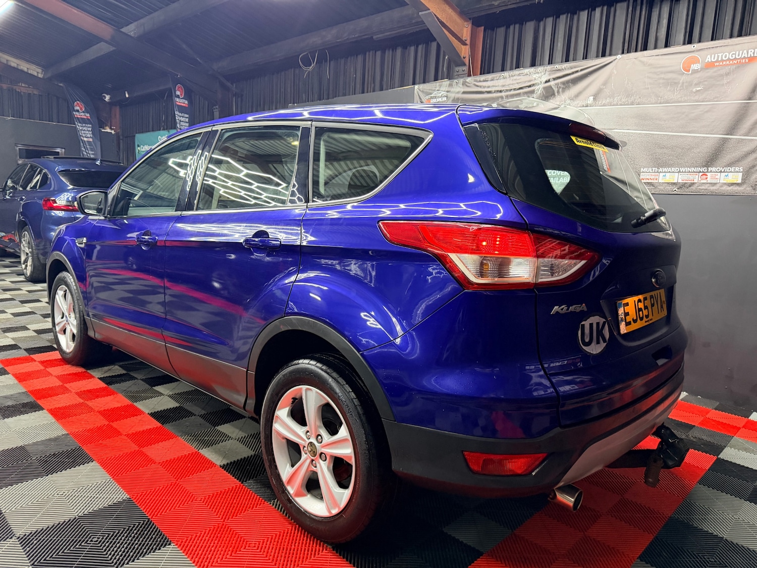 Used Ford Kuga 2015 for sale - 76767411: Photo 2