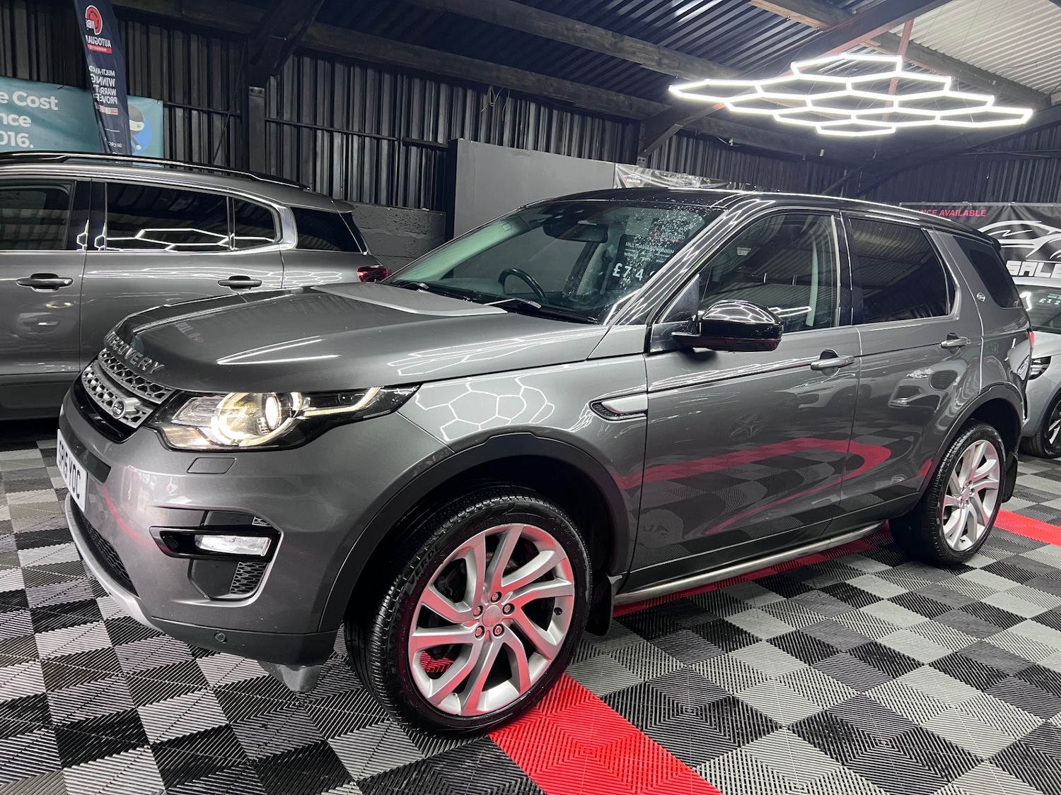 Used Land Rover Discovery Sport 2015 for sale - 76144155: Photo 3