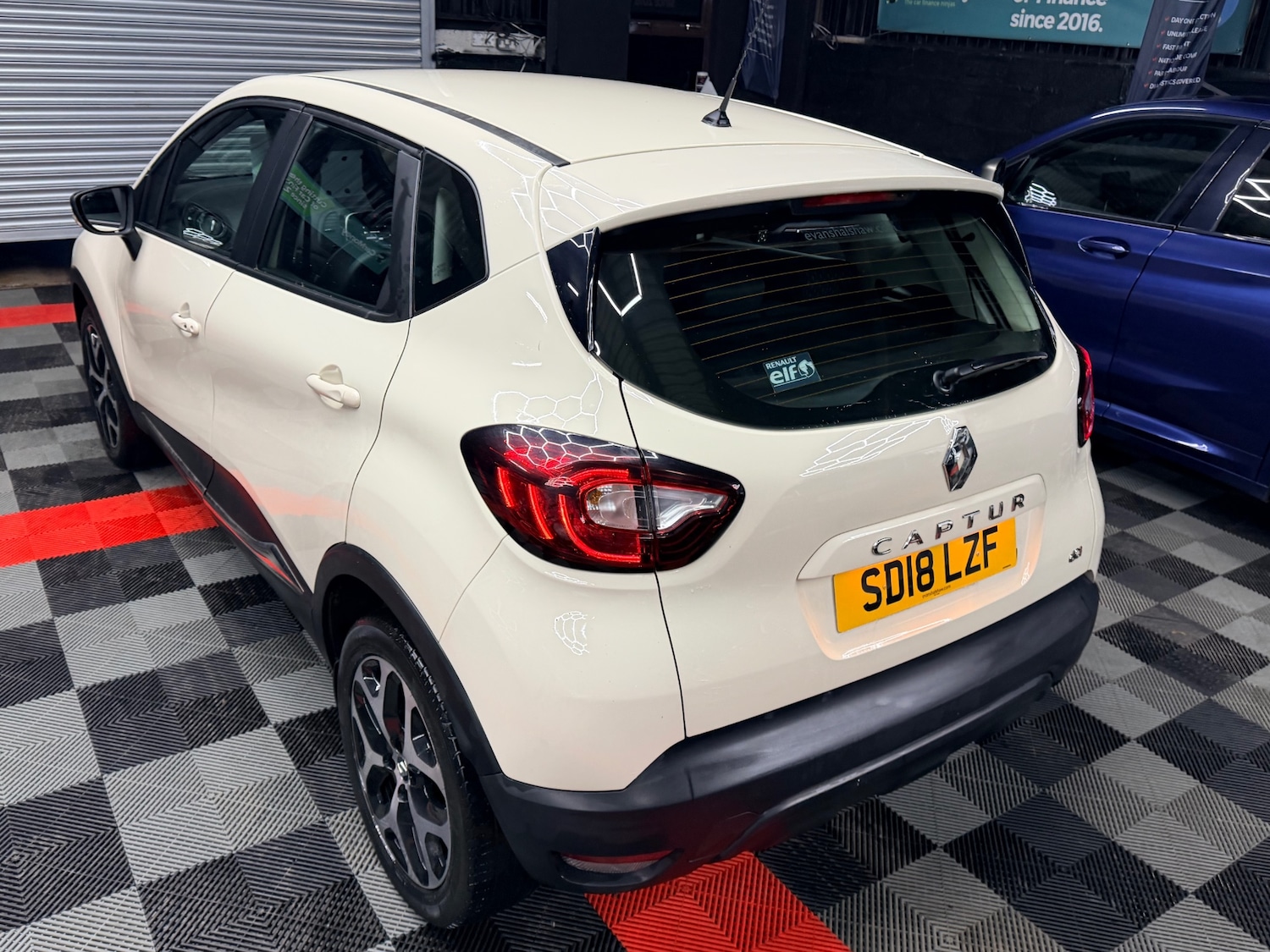 Used Renault Captur 2018 for sale - 76948567: Photo 11
