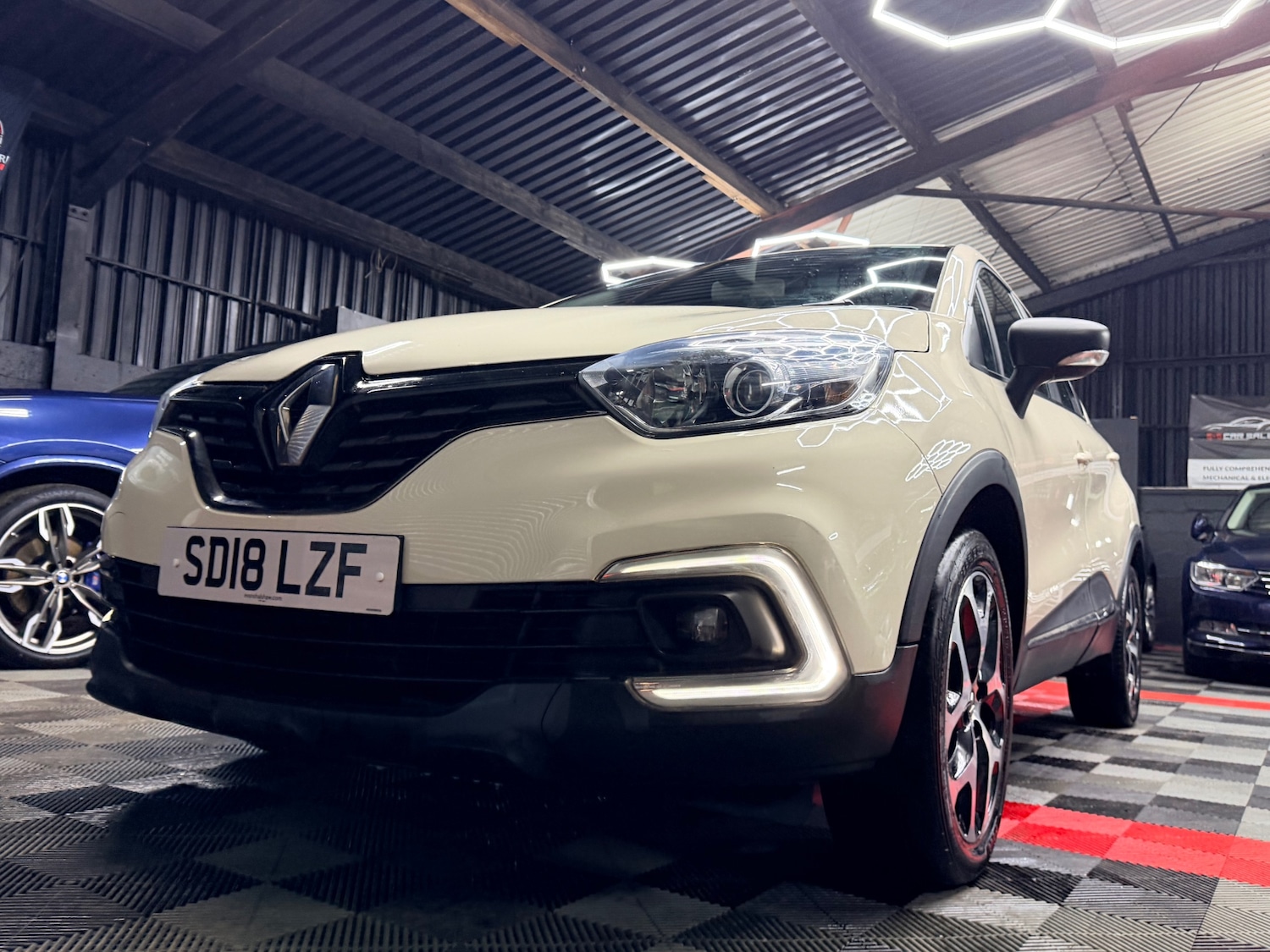 Used Renault Captur 2018 for sale - 76948567: Photo 14