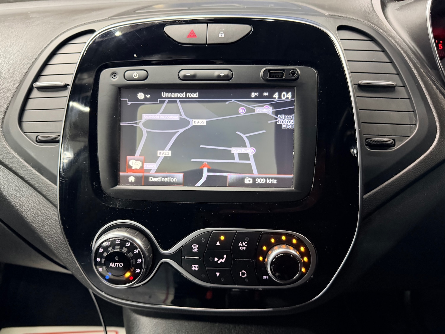 Used Renault Captur 2018 for sale - 76948567: Photo 21