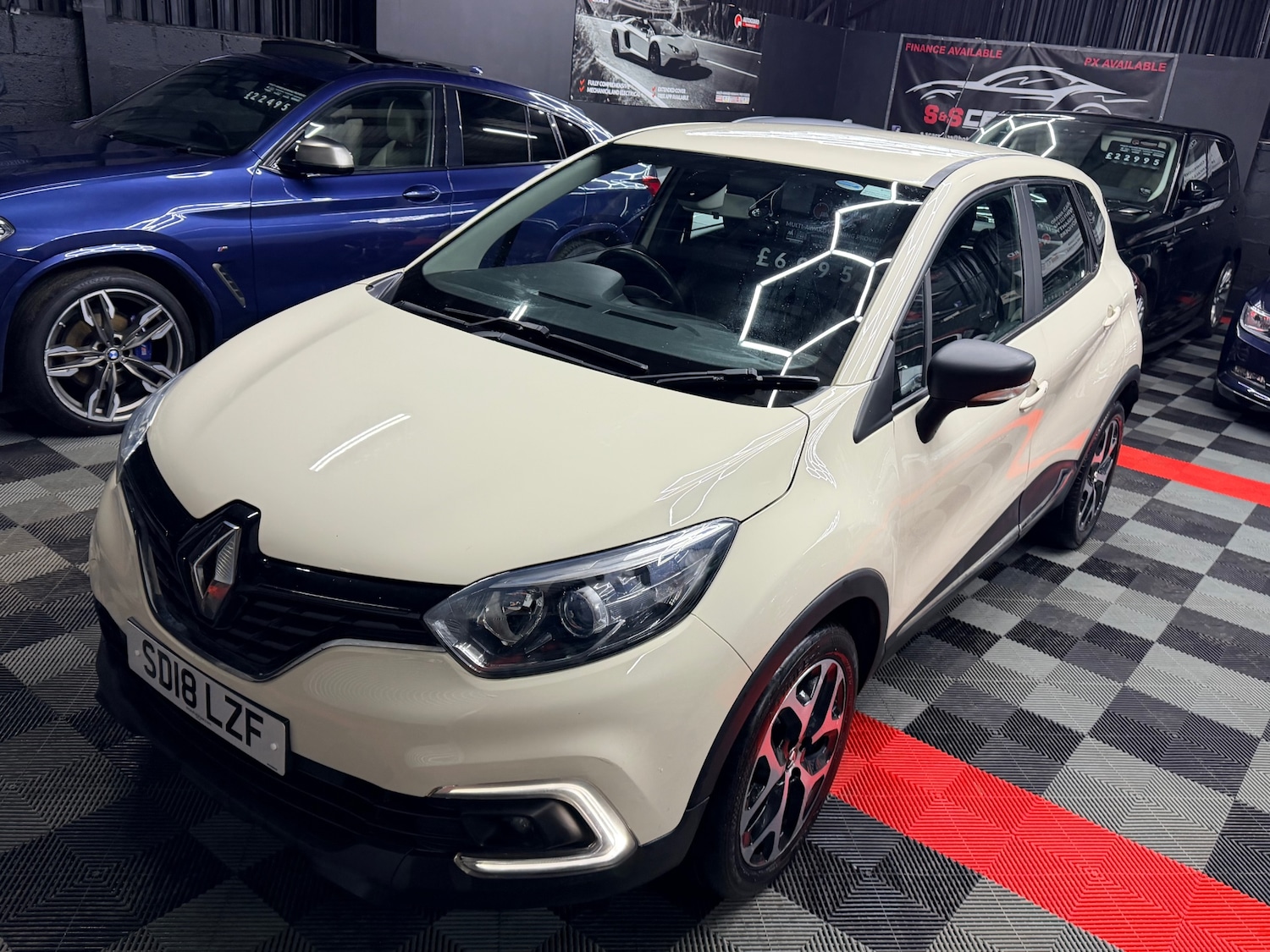 Used Renault Captur 2018 for sale - 76948567: Photo 5