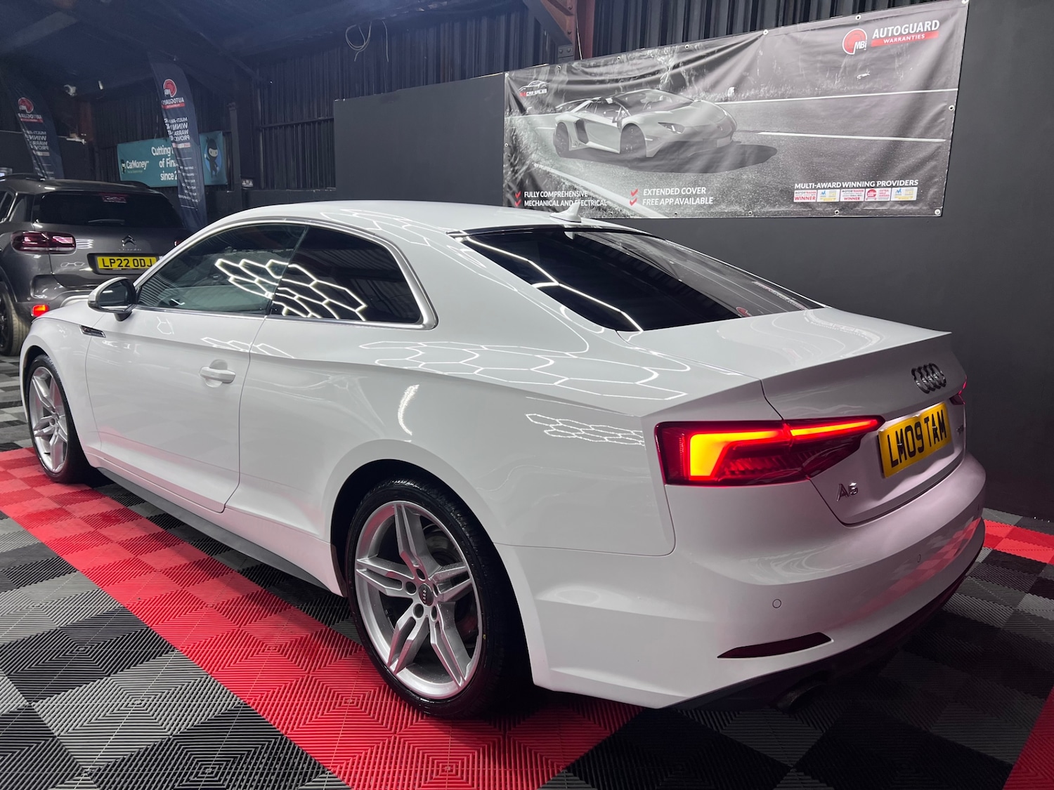 Used Audi A5 2017 for sale - 76412221: Photo 9