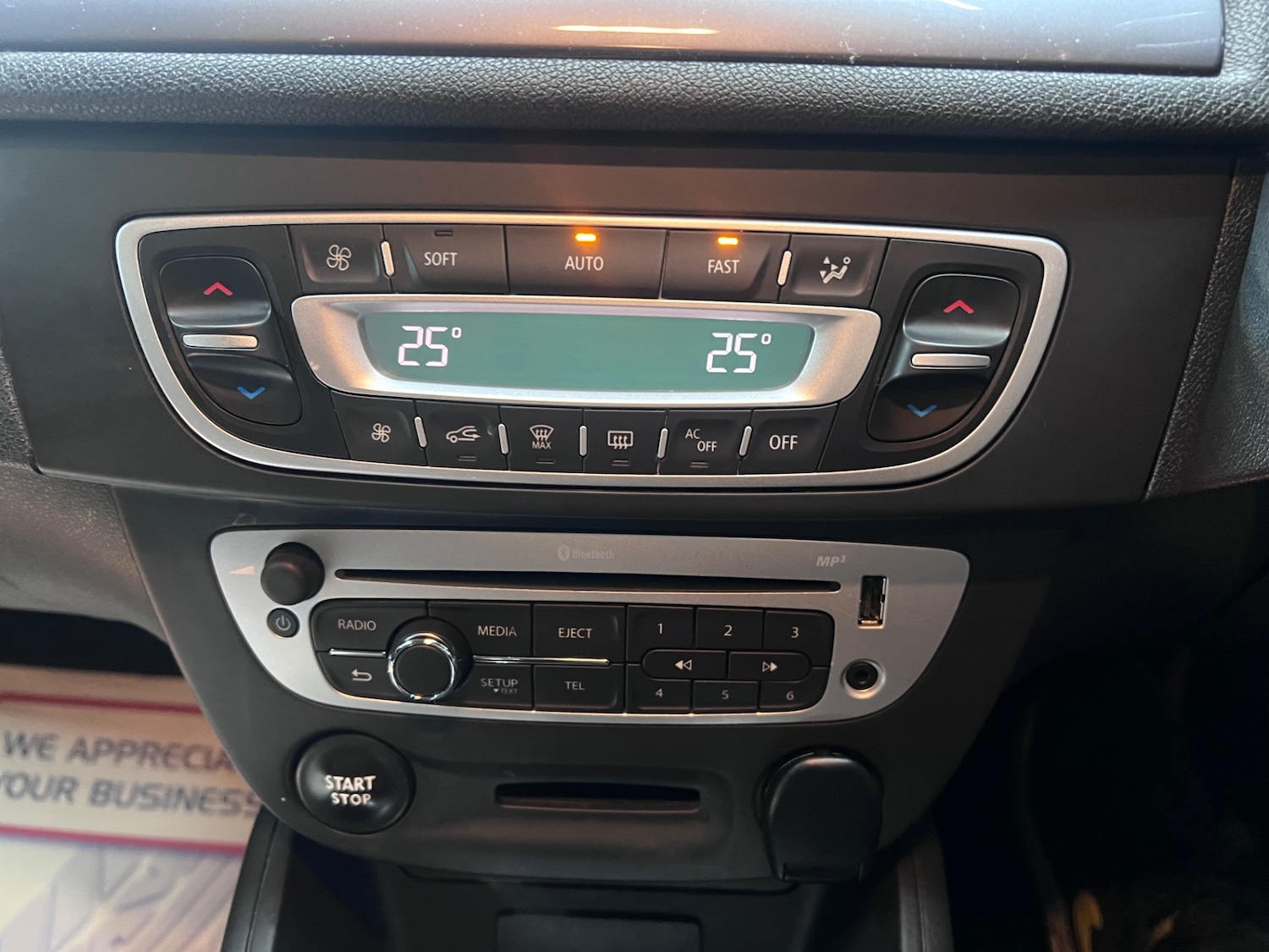 Used Renault Megane 2015 for sale - 76532507: Photo 19