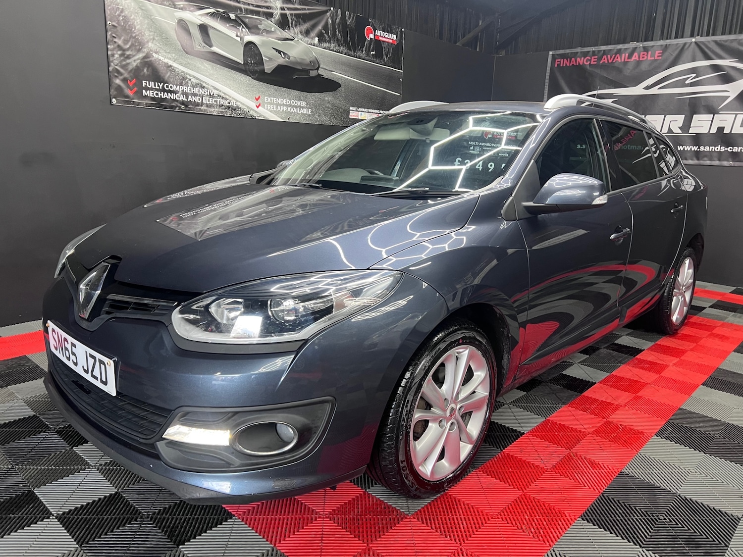 Used Renault Megane 2015 for sale - 76532507: Photo 6
