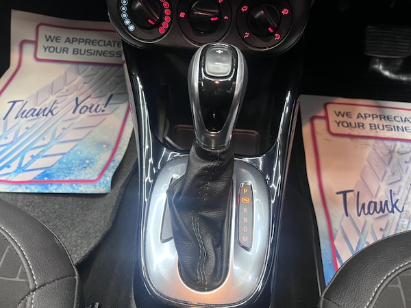 Used Vauxhall Corsa 2017 for sale - 76231146: Photo 9