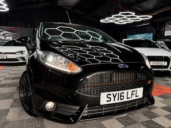 Used Ford Fiesta 2016 for sale - 79537783: Photo