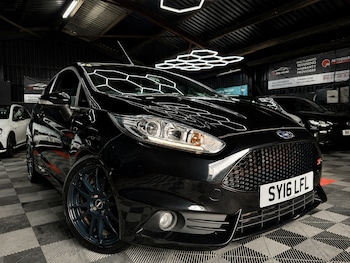 Used Ford Fiesta 2016 for sale - 79537783: Photo