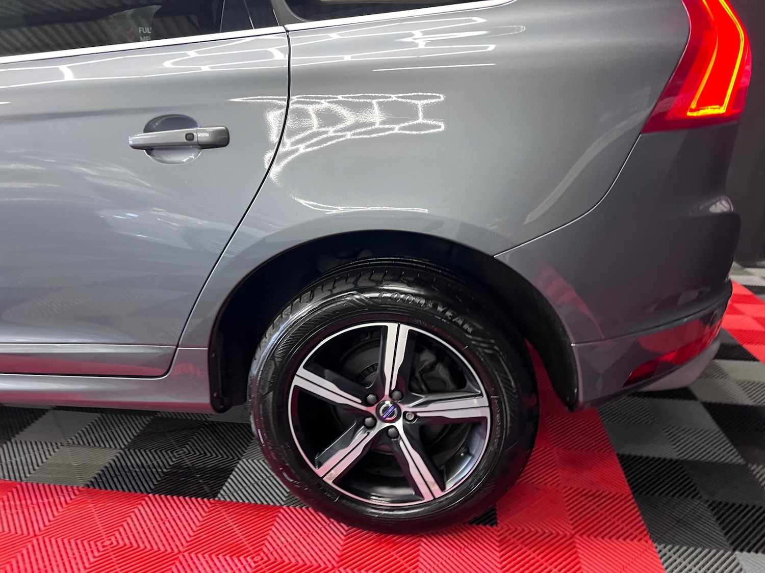 Used Volvo XC60 2017 for sale - 76382424: Photo 19